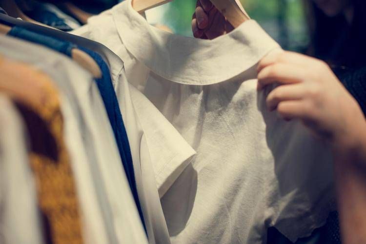 Armadio con vestiti - (Foto 123RF)