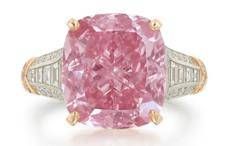 All'asta a Ginevra uno dei diamanti rosa più rari al mondo
