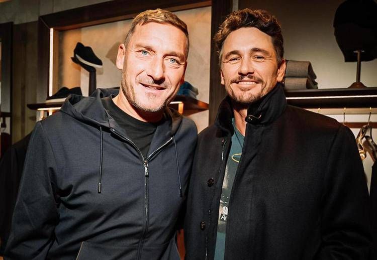 Francesco Totti e James Franco all'inaugurazione dello store Moorer
