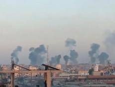 Colonne di fumo a Rafah