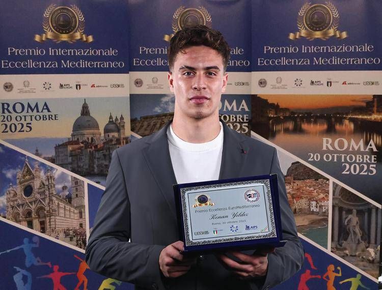 A Yildiz premio Eccellenza del Mediterraneo: 
