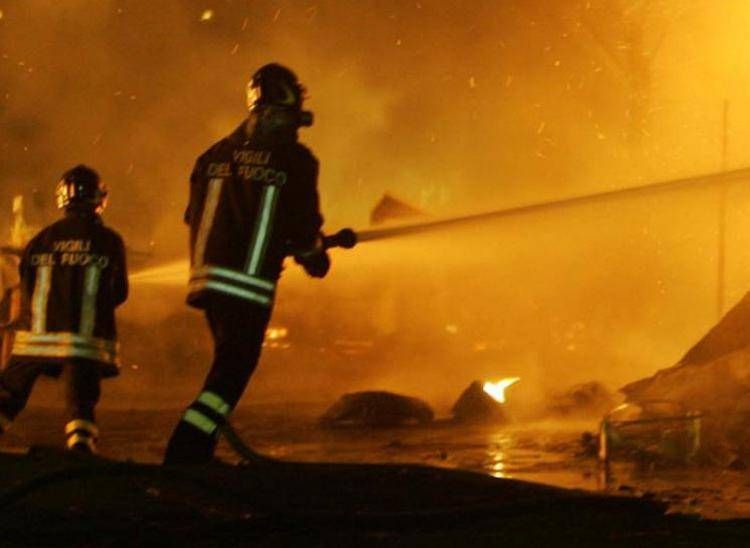 Vigili del fuoco, repertorio (Fotogramma/Ipa)
