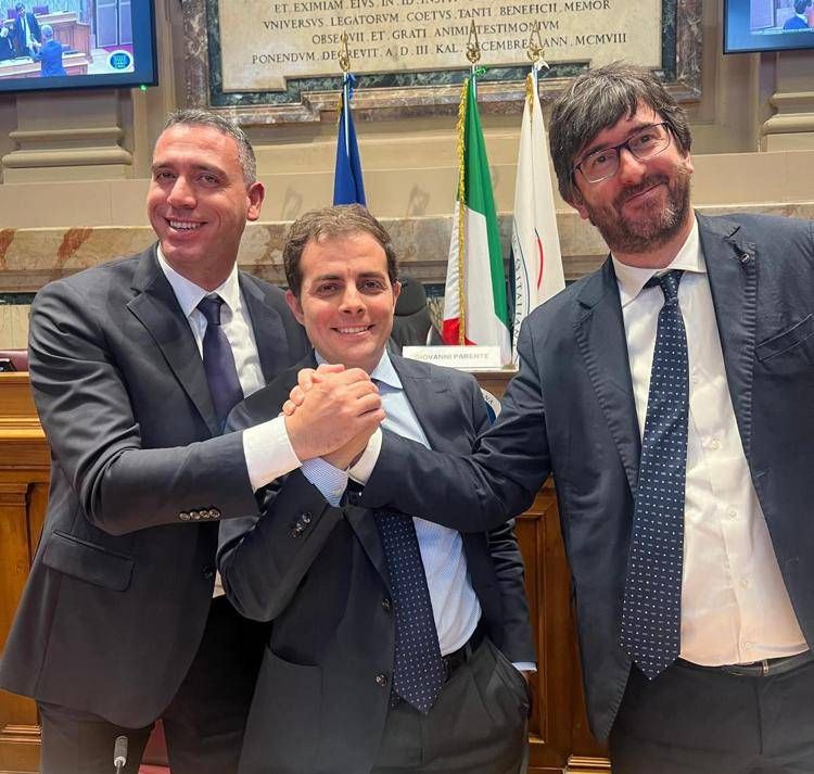 Professioni: giovani avvocati, commercialisti e notai, firmato protocollo d