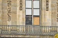 La finestra del Louvre da cui sono entrati i ladri - Ipa