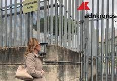 Ilaria Cucchi davanti al reparto protetto dell'ospedale Pertini di Roma - Adnkronos