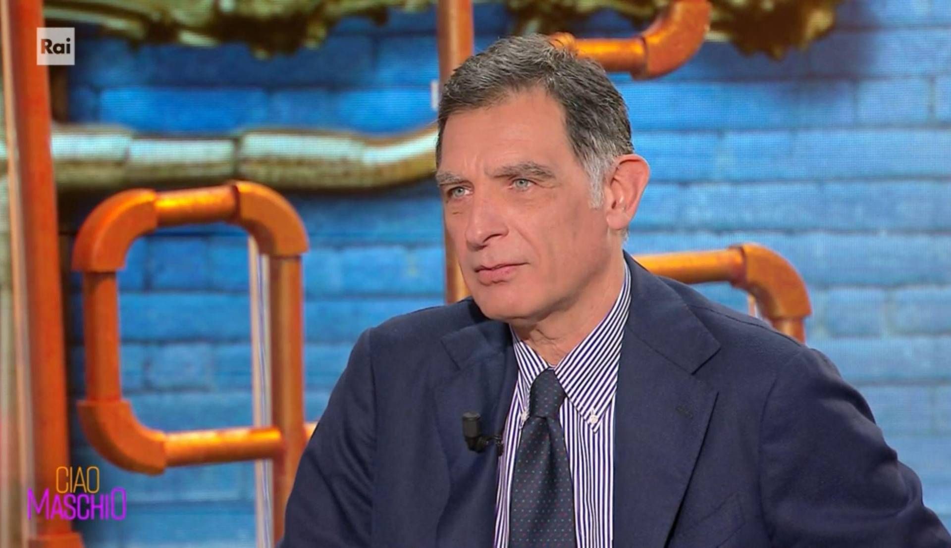 Tiberio Timperi a 'Ciao Maschio': "A 16 anni ho guardato per un anno il soffitto"