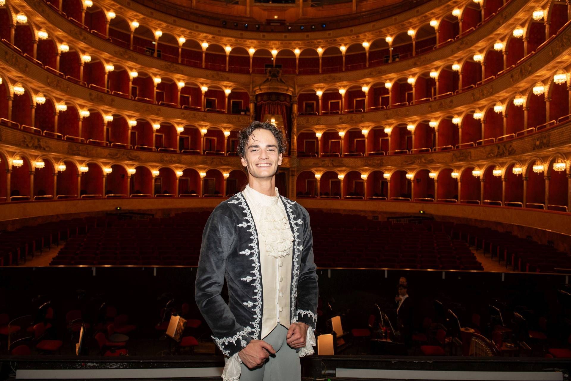 Simone Agrò nominato primo ballerino all'Opera di Roma