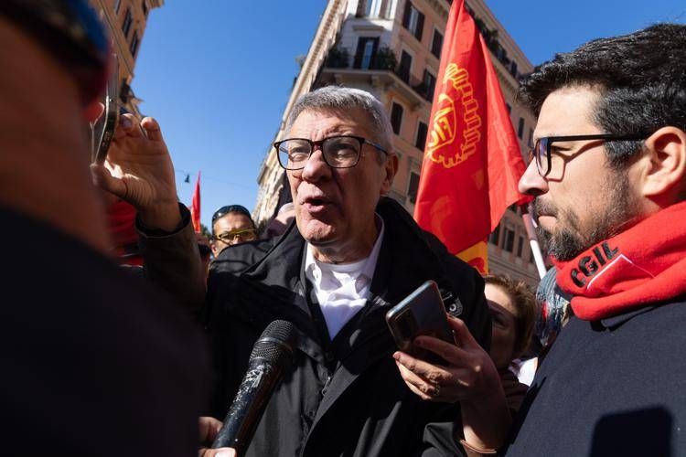 Maurizio Landini, segretario Cgil (Fotogramma/Ipa)