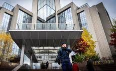 Ucraina, ondata di droni sulla Russia: colpita raffineria e impianto chimico