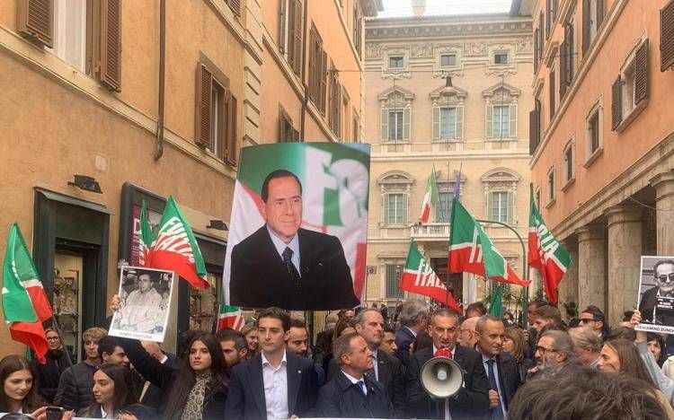 La manifestazione di Forza Italia in piazza Navona
