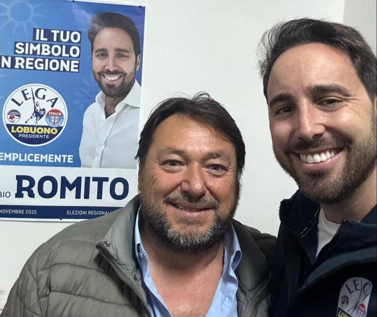 Un amico, molto somigliante al giornalista Ranucci, con  Fabio Romito, consigliere leghista della regione Puglia