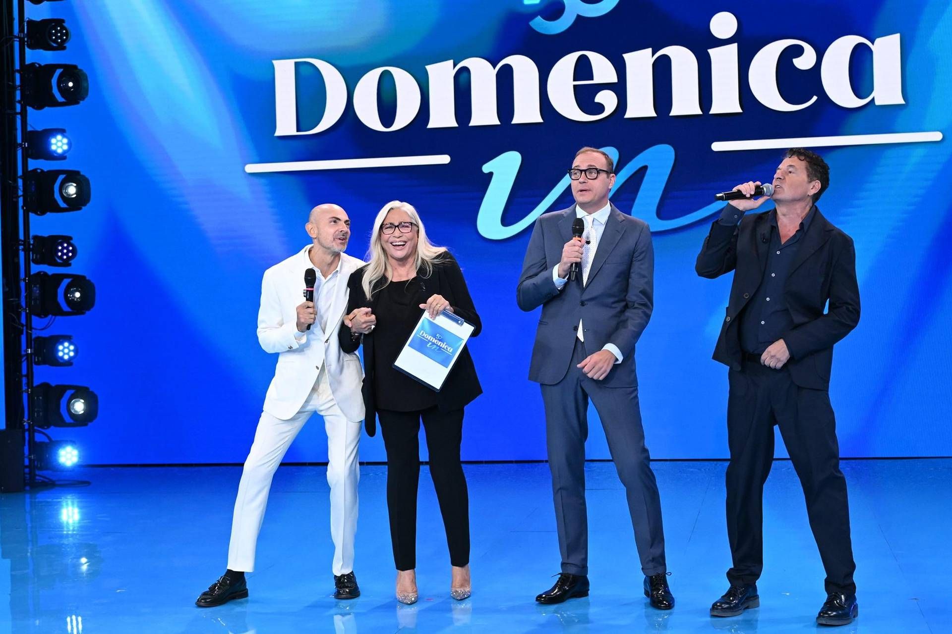 Domenica In, da Arisa a Ferzan Ozpetek: tutti gli ospiti di oggi 2 novembre