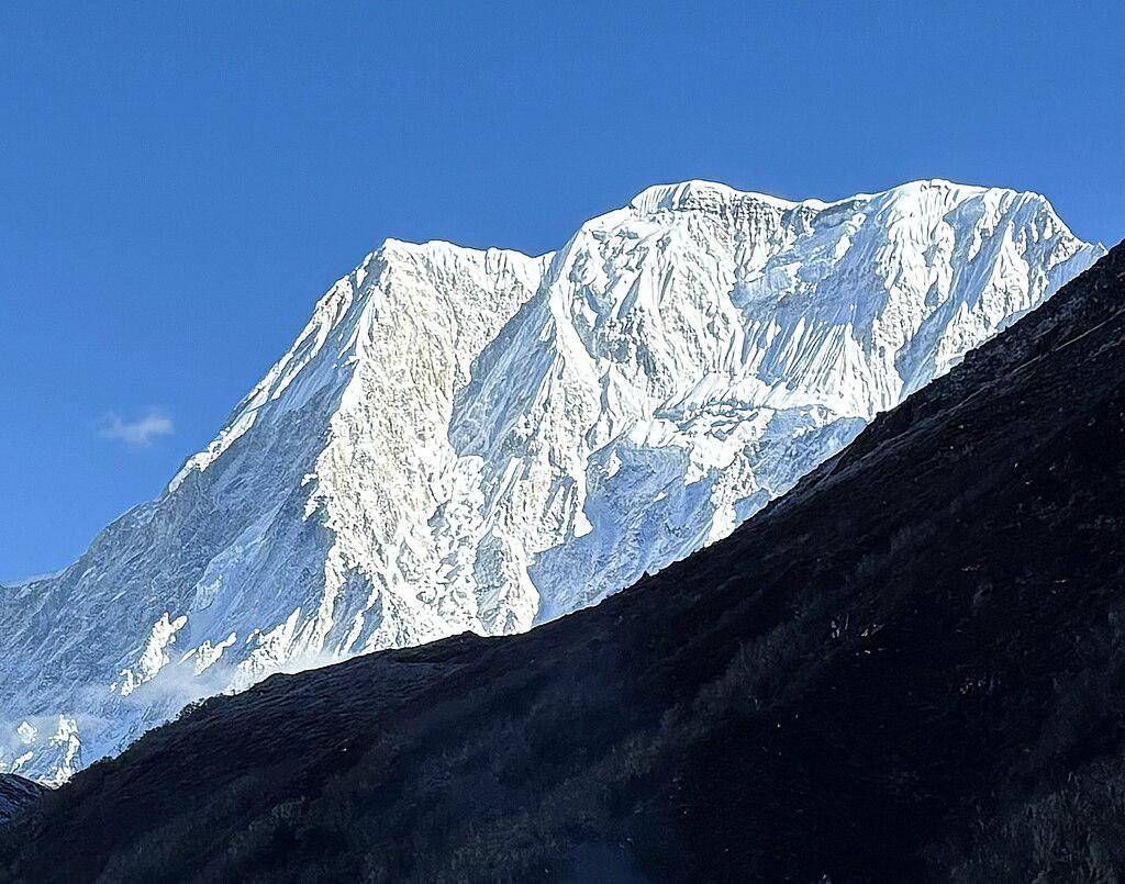 Nepal, due alpinisti italiani dispersi sul Panbari: chi sono, ultime news