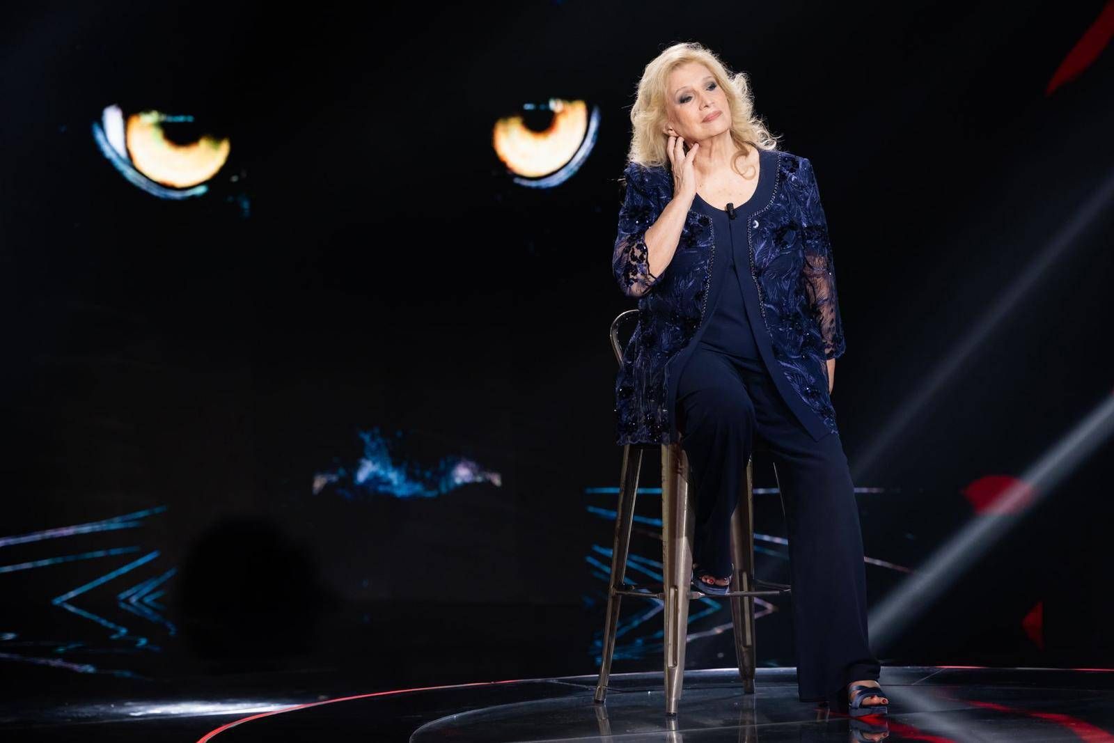 Belve, Iva Zanicchi ospite seconda puntata tra Mina e i guai col fisco