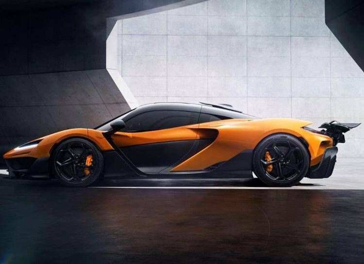 Performanti e sostenibili, tre Pirelli su misura per la supercar McLaren W1