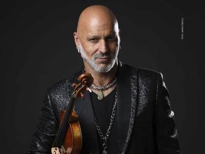 Alessandro Quarta: "Sono un rocker con il violino, in Italia non c'è meritocrazia"