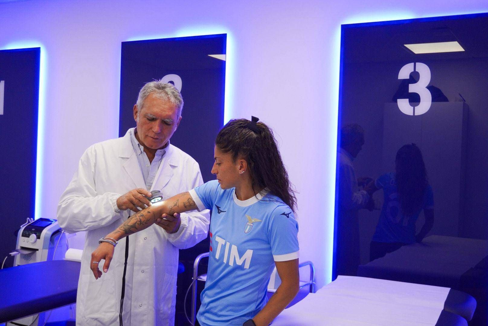 Calcio e prevenzione, S.S. Lazio Women e Idi Irccs Roma insieme per la prevenzione