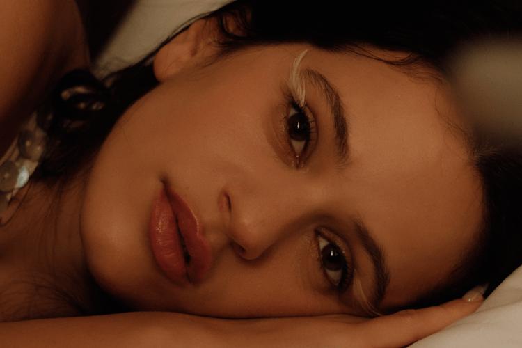 Rosalia nel video di 'Berghain'