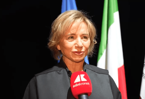 Moda, Ferretti: "Linguaggio universale e specchio della società, ai giovani dico di non arrendersi"