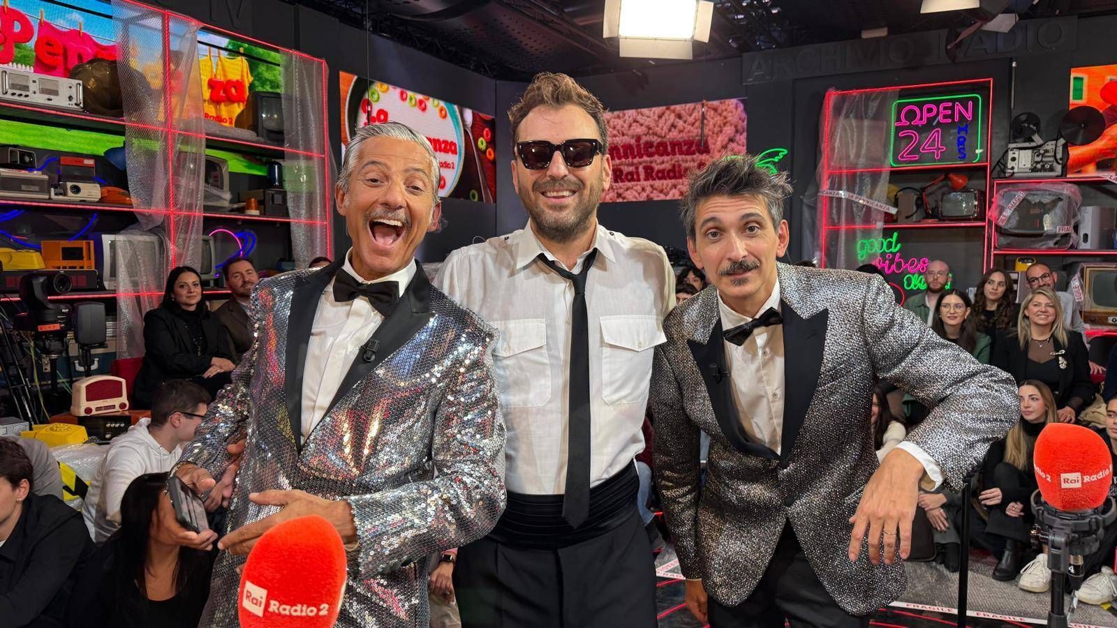 Cremonini, show da Fiorello con la mazurka di 'La Santa Pennicanza'