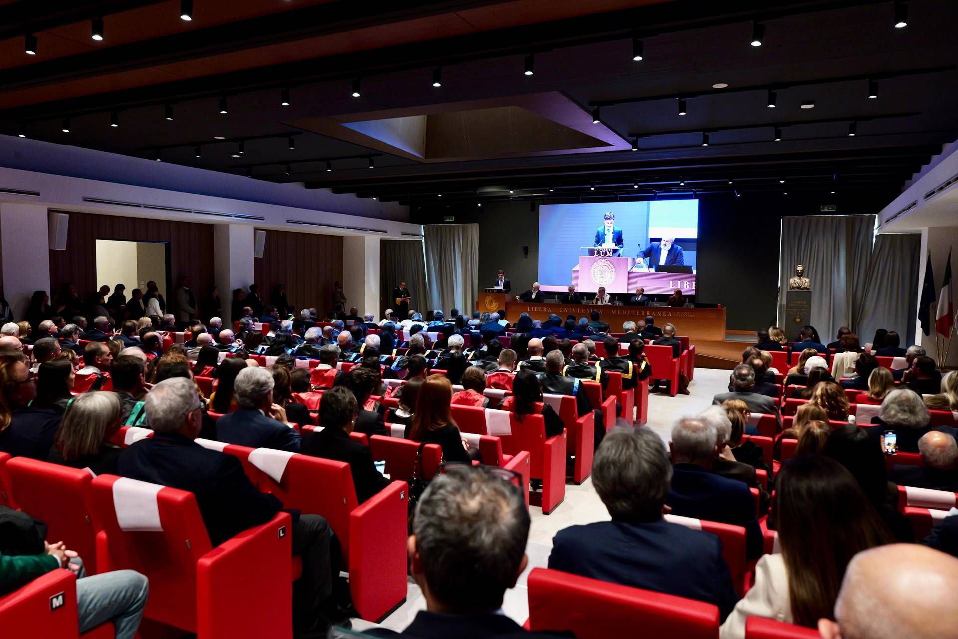 domani alla Lum presentazione libro Giorgio Perinetti domani alla Lum presentazione libro Giorgio Perinetti