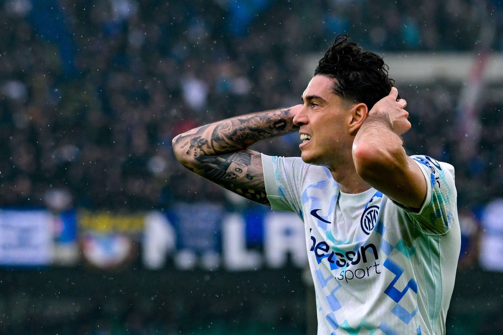 Furto a casa di Alessandro Bastoni durante Inter-Kairat