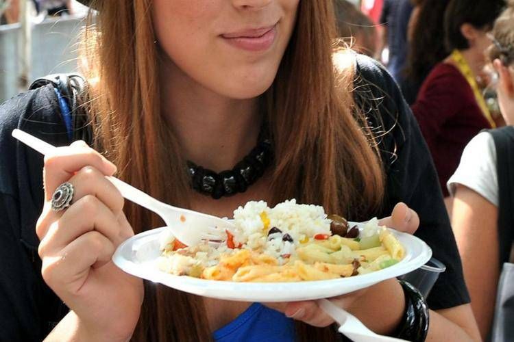 Cosa cercano gli stranieri in Italia? Lo svela il rapporto sul turismo enogastronomico 2025