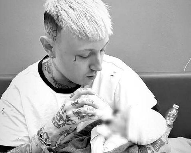 lazza_instagram image Lazza e il figlio Noah - fotogramma/ipa