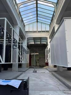 Proseguono lavori nuovo Mercato dell'Unità a Prati, arrivate le prime 'lanterne' 