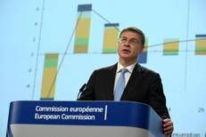 Il commissario Ue all'Economia Valdis Dombrovskis (Afp)