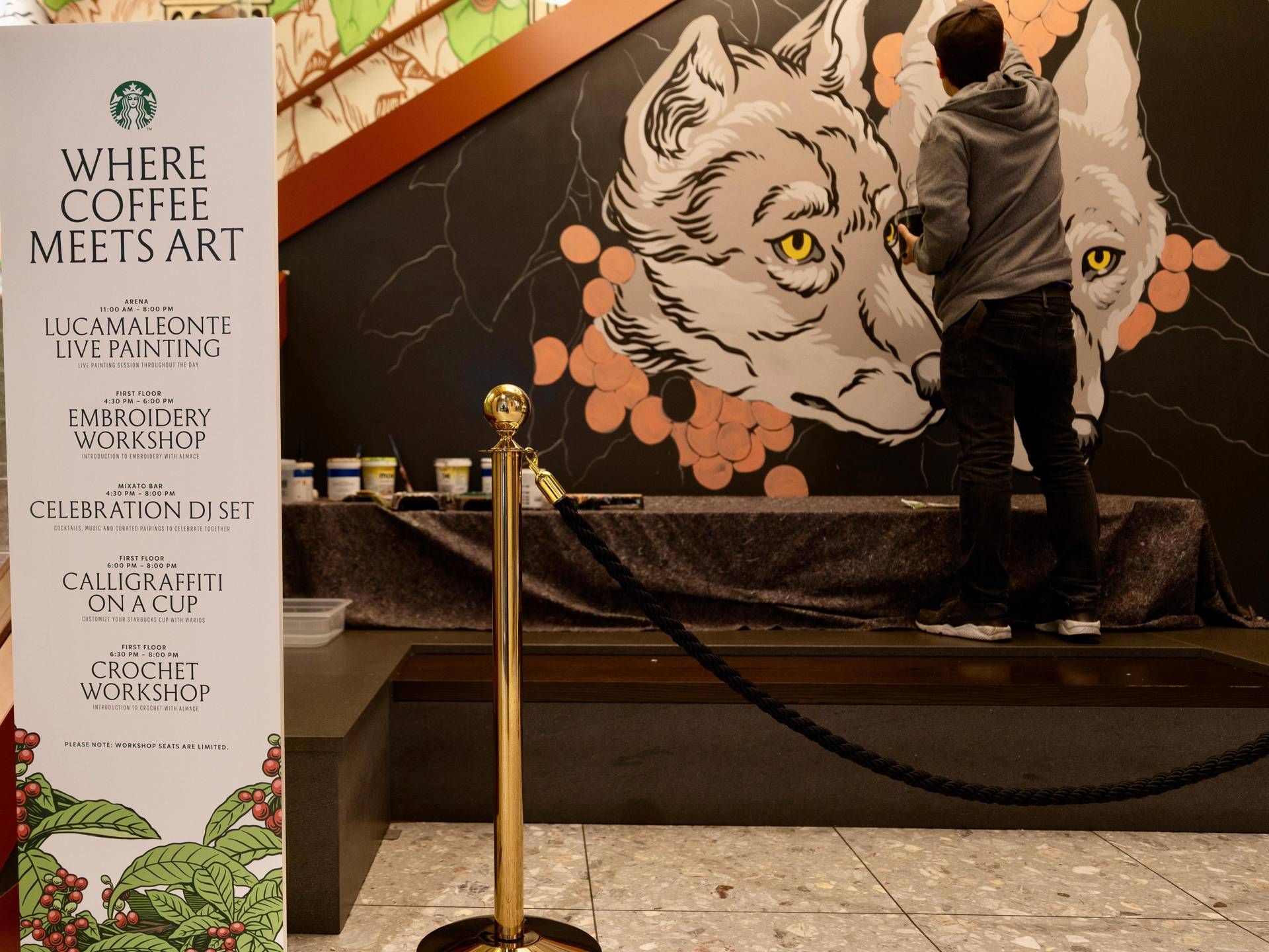 starbucks roma 6 comm