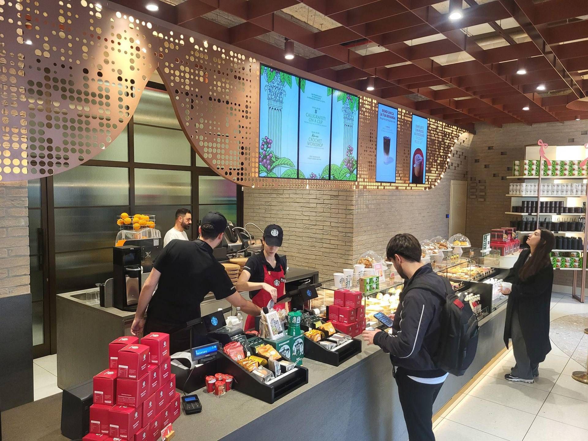 starbucks roma 3 comm