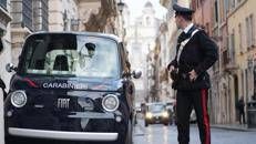 La Topolino elettrica dei carabinieri debutta tra i vicoli di Roma