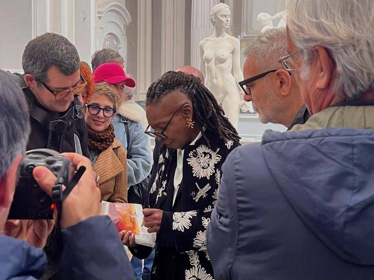 Whoopi Goldberg in visita privata allo Jago Museum