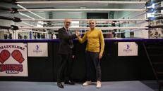 Valditara a Napoli visita palestra ex pugile Patrizio Oliva: 