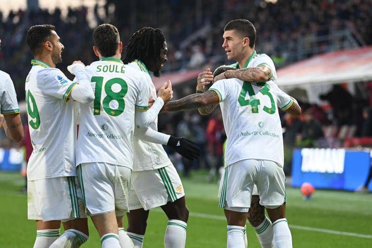 Cremonese-Roma 1-3, tris giallorosso e vetta della classifica per Gasperini