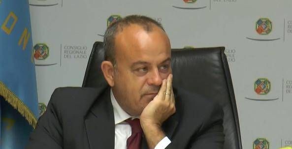 Occasione di confronto tra istituzioni, personale sanitario e associazioni pazienti Occasione di confronto tra istituzioni, personale sanitario e associazioni pazienti