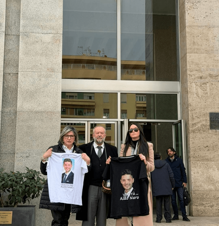 I familiari del giovane medico ucciso