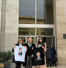 I familiari del giovane medico ucciso
