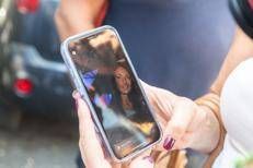 La foto di Manuela Petrangeli sul cellulare di un'amica - Ipa