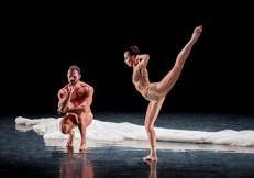 L'étoile Emanuela Bianchini e il primo ballerino  Damiamo Grifoni al Parco della Musica di Roma con la Mvula Sungani Physical Dance protagonisti di 'Sabir' 