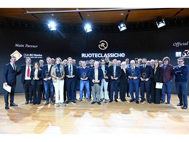 Renault 4 E-Tech Electric premiata ai Best in Classic 2025