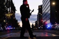 Sparatoria a Washington vicino alla Casa Bianca<span id=