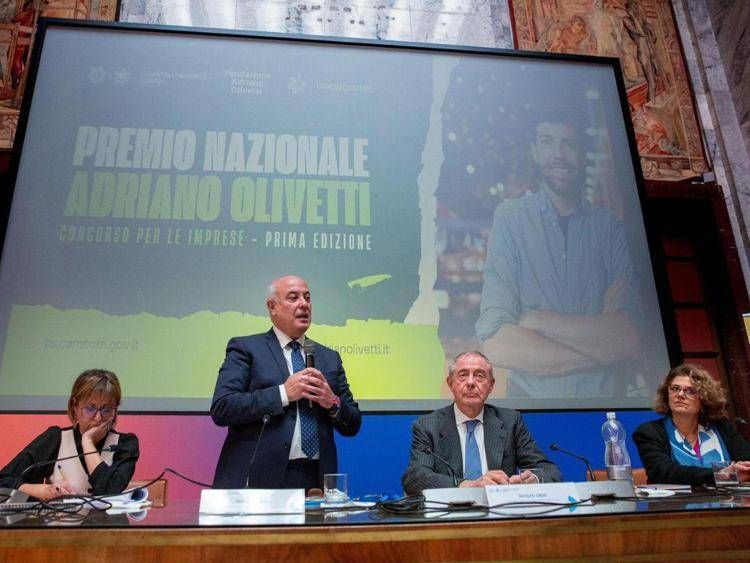 Premio Nazionale Adriano Olivetti: la cerimonia di premiazione nella Sala degli Arazzi del MIMIT