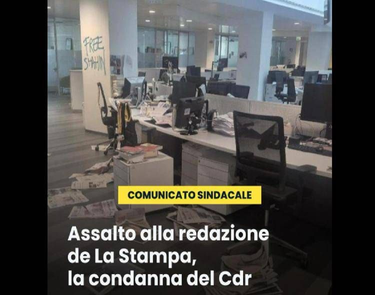 I danni alla redazione de La Stampa (da Facebook)