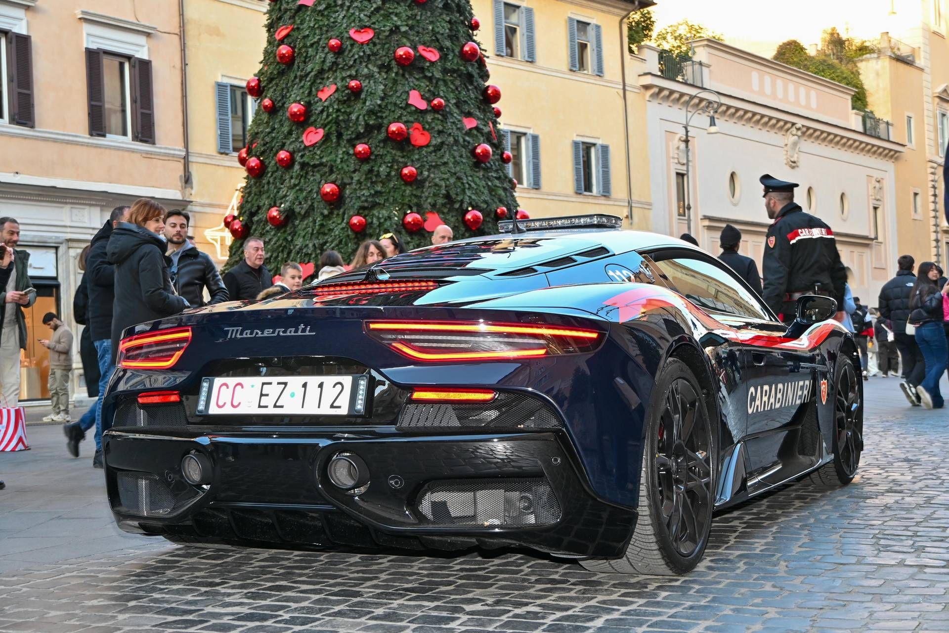 Ai Carabinieri nuova Maserati per trasporti sanitari urgenti, Luongo: ''Sempre pronti a intervenire''
