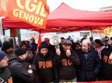 Gli operai dell'Ex Ilva di Cornigliano - Ipa