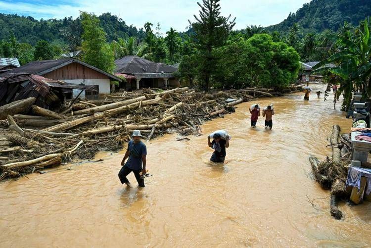 L'alluvione in Indonesia - Afp