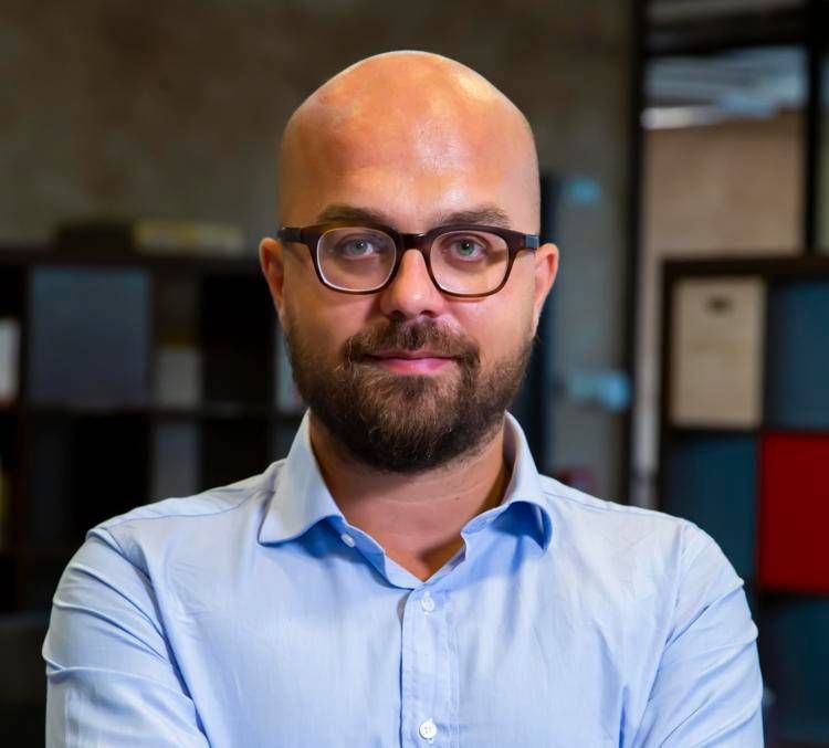 Black friday: Shopify, nuovo record di vendite globali per 14,6 mld di dollari (+27%)