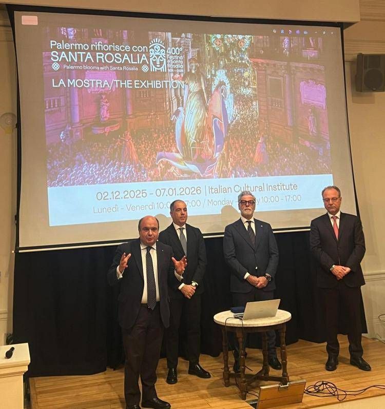 La magia del 'Festino' di Santa Rosalia in mostra a Londra